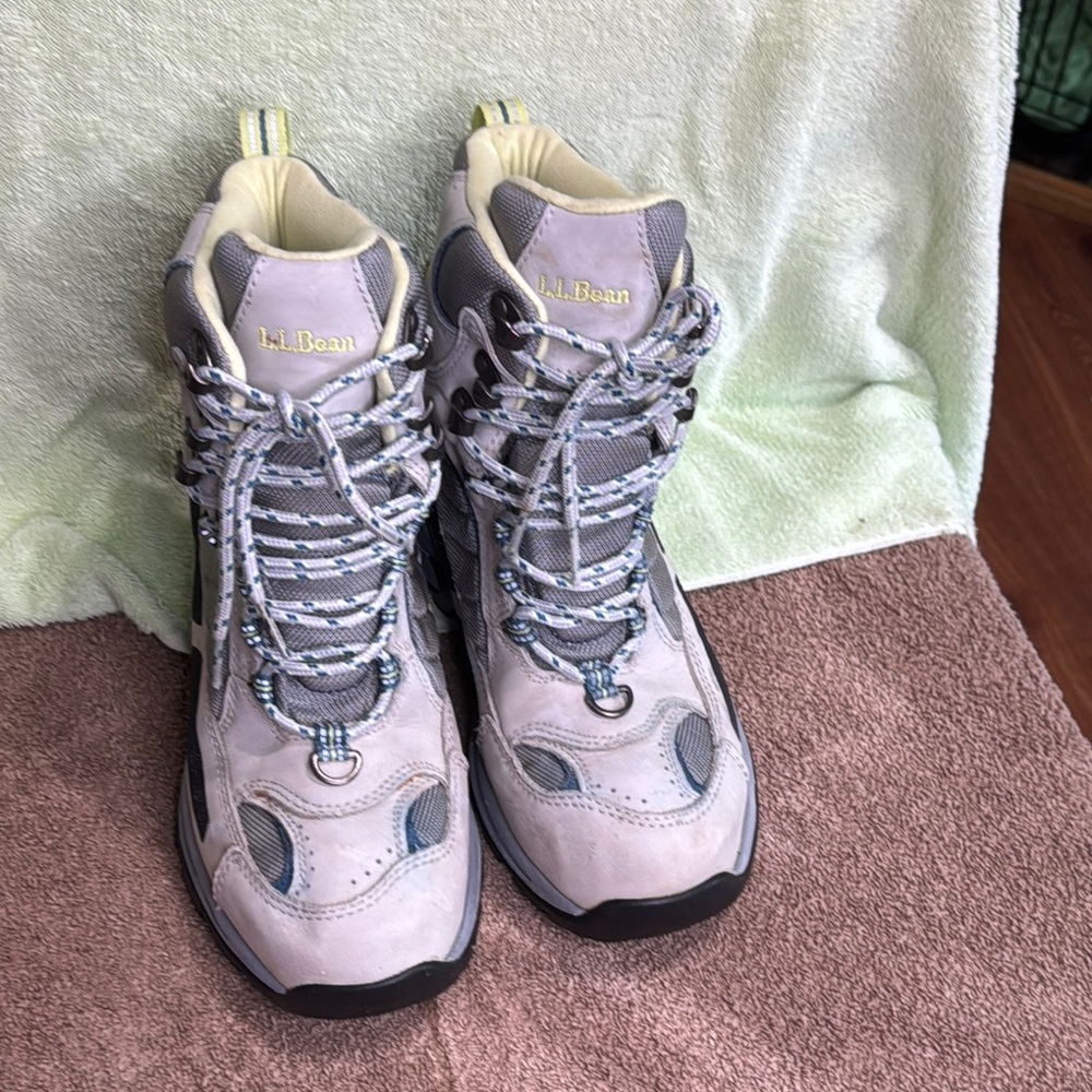 L.L. Bean Women's TEK 2.5 Primaloft  Insulated Waterproof Hiking Winter Boots 7